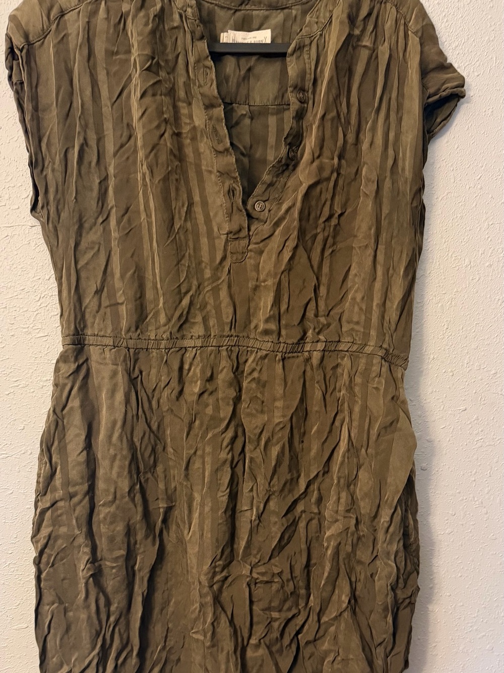 Relaxed Olive Green Midi Dress with Button-Front Waist